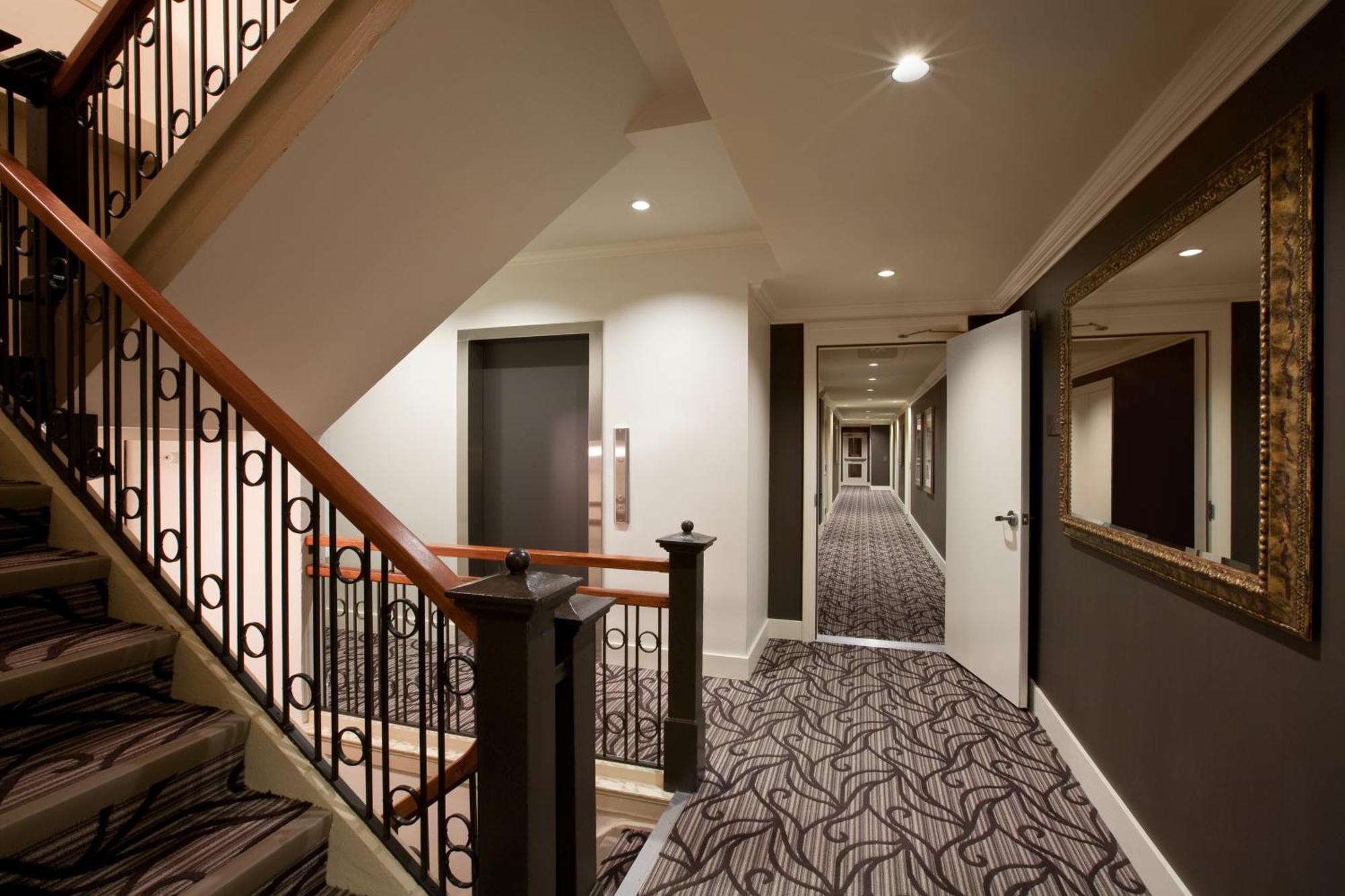 Hotel Rialto Виктория Екстериор снимка
